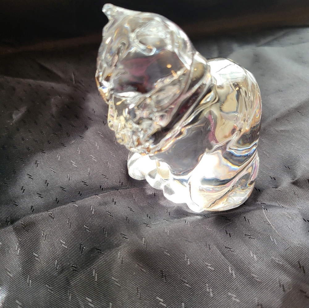 Austria Kristall Glass Art 3.25 x 3 Inch Cat Figurine